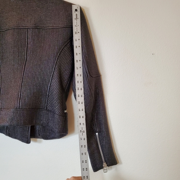 Veronica Beard Metallic Pinstripe Moto Jacket - Size 2 - Picture 11 of 16